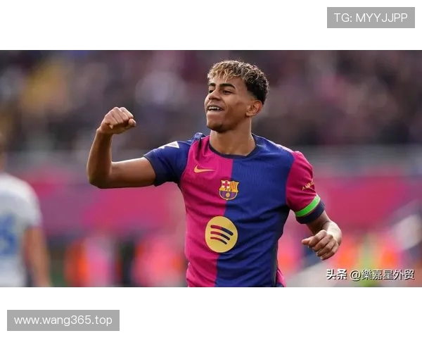 欧足联晒沃尔特马德青涩旧照球迷感叹少年蜕变成足坛新星变化太惊人